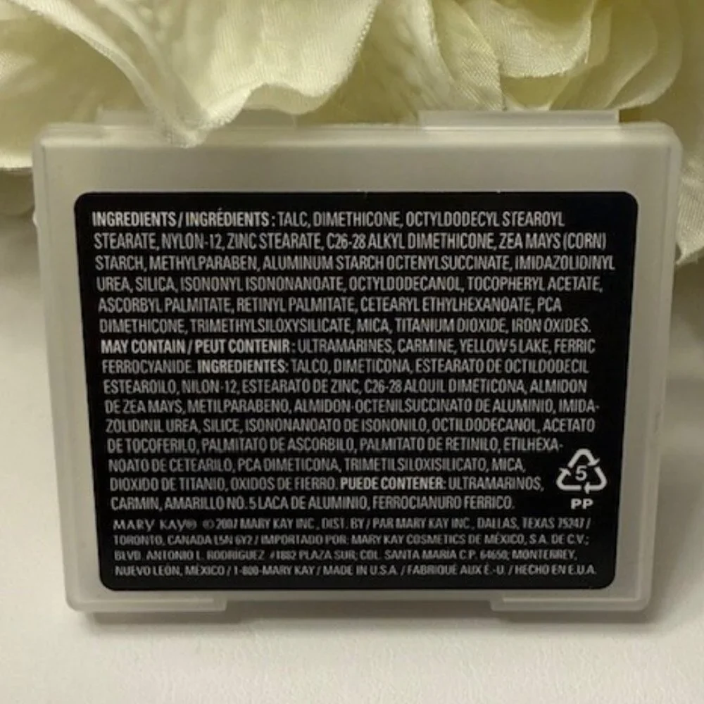 MARY KAY Mineral Eye Color: Amber Blaze (Discontinued shade)